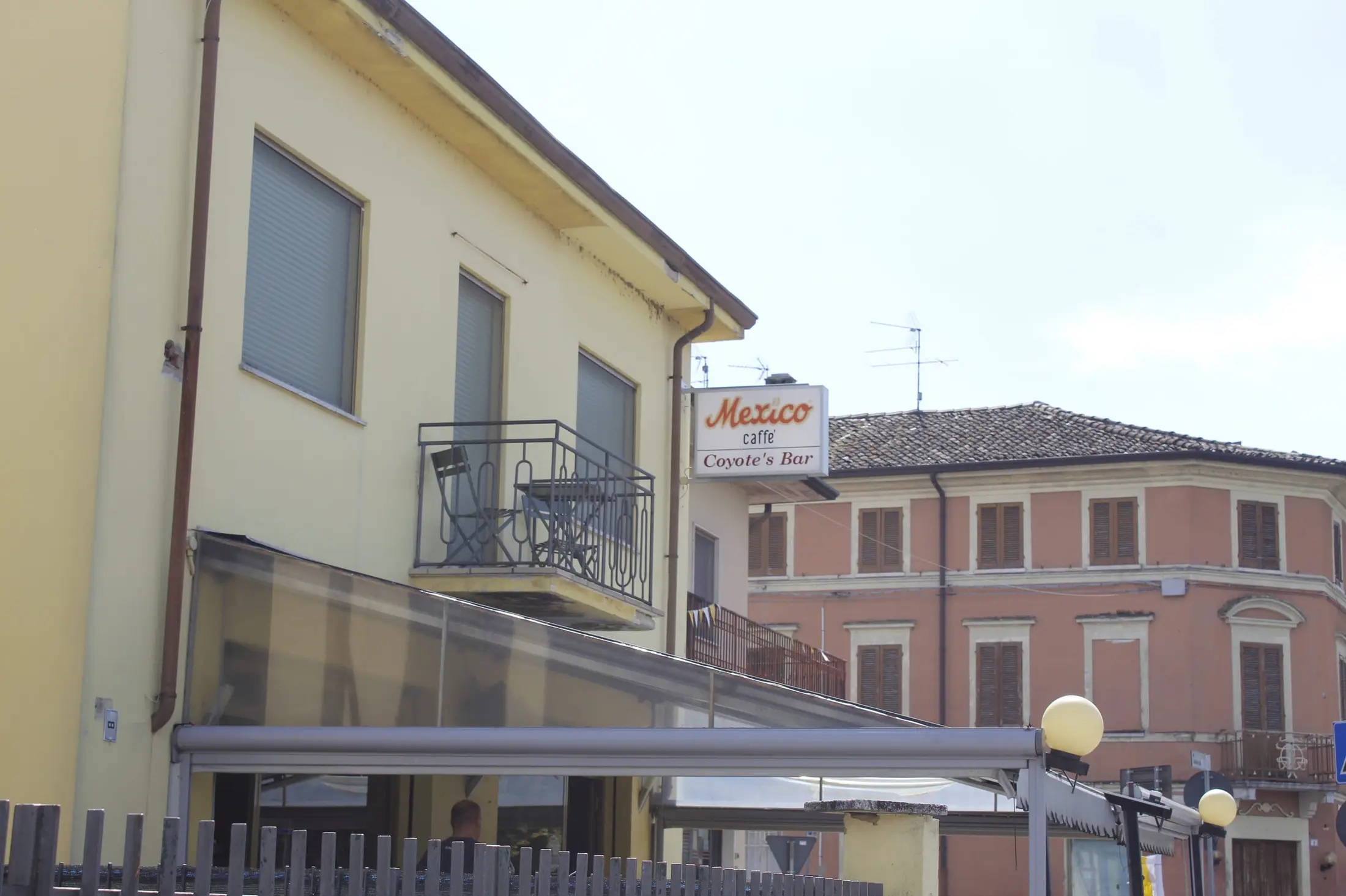 L'ingresso di Coyote's Bar