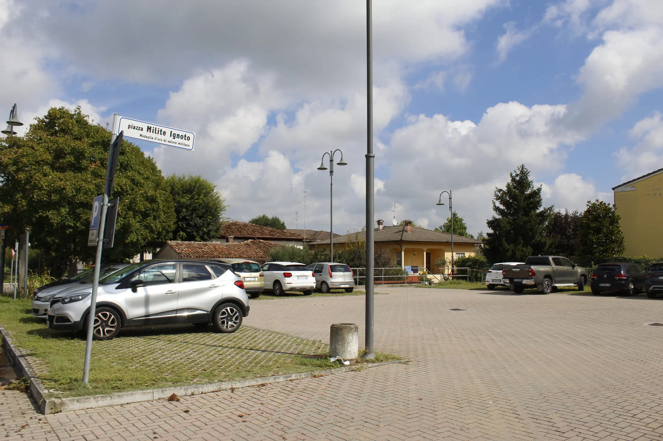 Piazza Milite Ignoto, già Piazza della Lira
